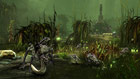 Tyraniden überrennen in den düsteren Sümpfen von Typhon Primaris einen Imperialen Schrein.